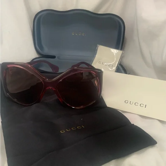 Gucci Sunglasses 100% Authentic New with Tags GG0875S 003 Gucci GG0875S 003 Women main image 3